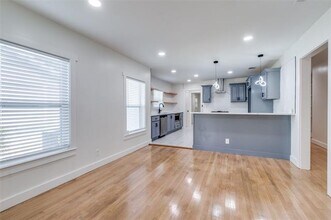 6331 Military Pkwy in Dallas, TX - Building Photo - Building Photo