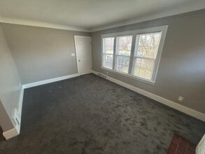 14716 Archdale St, Unit 1 in Detroit, MI - Foto de edificio - Building Photo