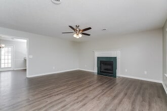 2301 Weber Ct in La Vergne, TN - Building Photo - Building Photo