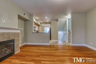 2872 NW Kennedy Ct in Portland, OR - Foto de edificio - Building Photo