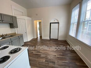 1427 Wayne St in Noblesville, IN - Building Photo - Building Photo