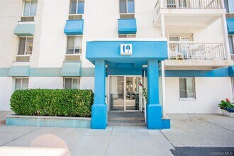 10 Franklin Blvd in Long Beach, NY - Building Photo - Building Photo