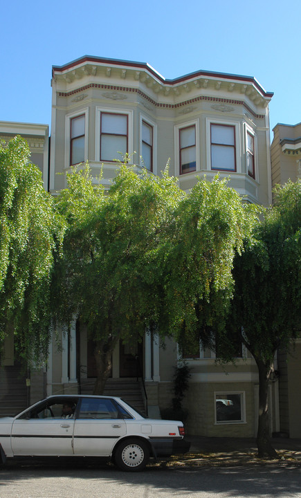 224 Shrader St in San Francisco, CA - Building Photo