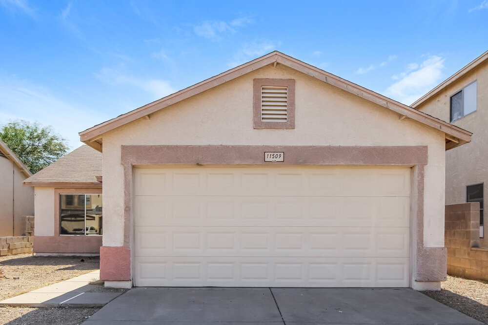11509 W Bloomfield Rd in El Mirage, AZ - Building Photo