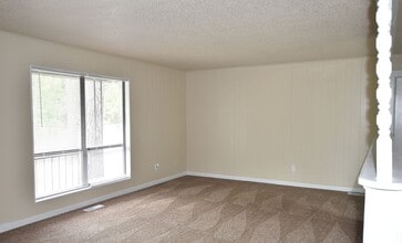 201 Lakeside Rd in Hot Springs, AR - Building Photo - Building Photo