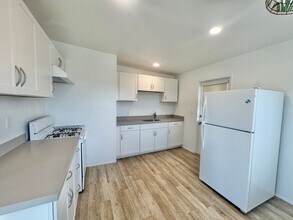 10722 Juniper Ave in Morongo Valley, CA - Building Photo - Building Photo