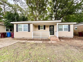 1936 Weber Ave in Chesapeake, VA - Building Photo