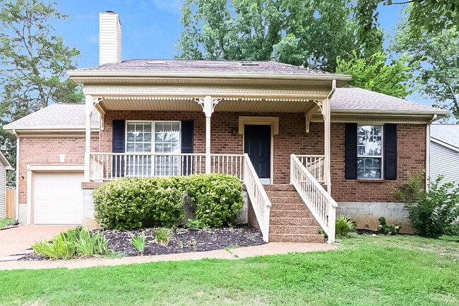 property at 128 Buckingham Ct
