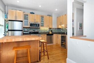 24 Montgomery St in Boston, MA - Building Photo - Building Photo