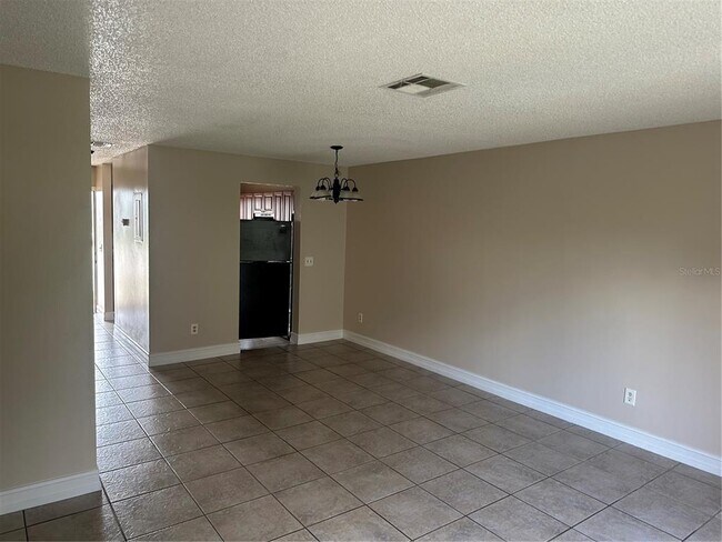 135 Jones Ln in Kissimmee, FL - Building Photo - Building Photo