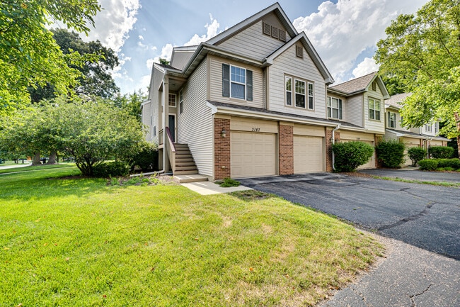 3147 Saganashkee Ln in Naperville, IL - Building Photo - Building Photo
