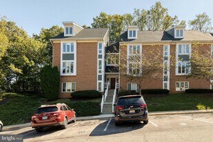 645 Oakland Hills Dr in Arnold, MD - Building Photo