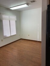 8513 Millsboro Dr in Las Vegas, NV - Building Photo - Building Photo