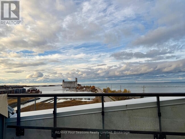 property at 31 Huron St