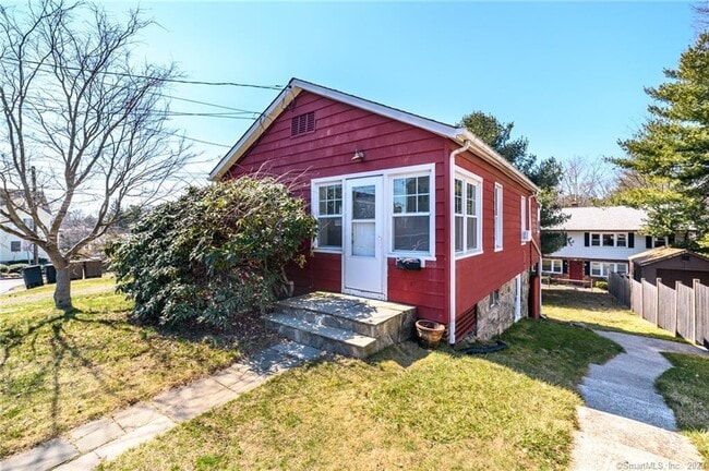 property at 15 Duncanson St