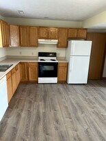 1402 Benbrandon Ct, Unit 1402 Benbrandon Ct in Ontario, OH - Building Photo