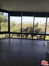 4316 Marina City Dr in Marina Del Rey, CA - Foto de edificio - Building Photo