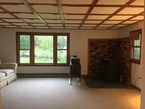 56 London Rd, Unit Westmoreland Apartment in Westmoreland, NH - Building Photo - Building Photo
