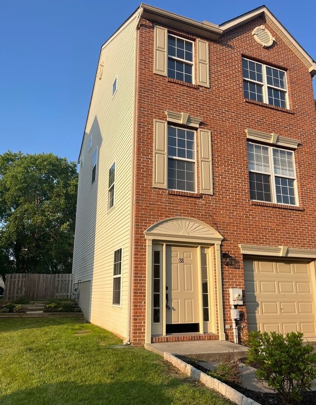 property at 31 Carrick Ln