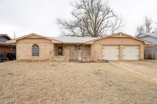 1621 Kavel Dr in Oklahoma City, OK - Building Photo