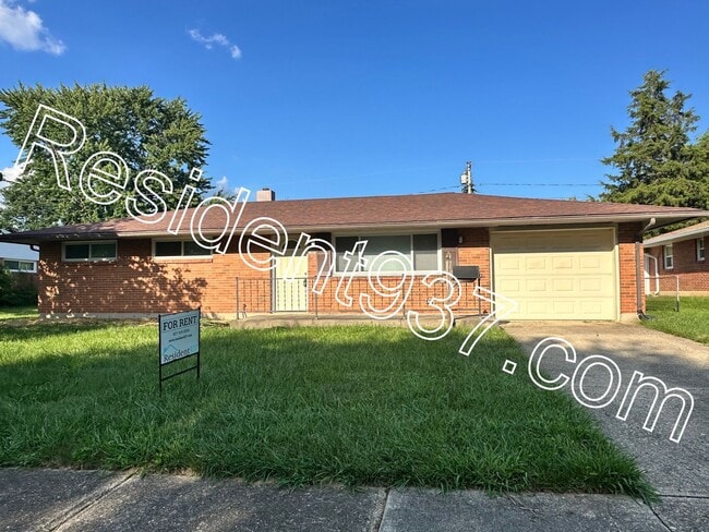 property at 5826 Hinckley Ct