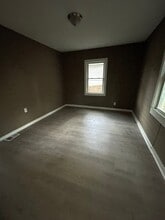 5002 Park Ave, Unit B in Forest Park, GA - Building Photo - Building Photo