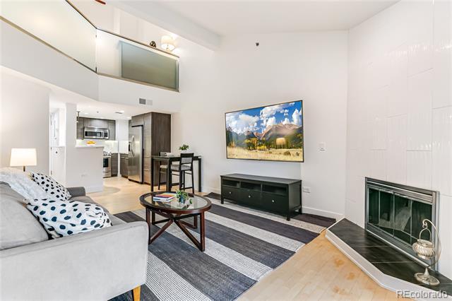 350 Detroit St in Denver, CO - Building Photo - Building Photo