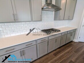 721 Emerald Bay Cir in Raleigh, NC - Building Photo - Building Photo