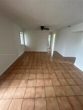 415 E 24th St in Hialeah, FL - Building Photo - Building Photo