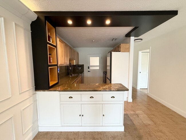 property at 4975 San Jose Blvd
