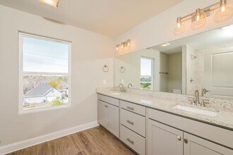 1922 Addi Ln in Chattanooga, TN - Building Photo - Building Photo