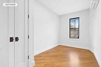 677 Vanderbilt Ave in Brooklyn, NY - Building Photo - Building Photo