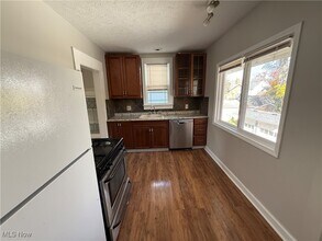 1275 Donald Ave in Lakewood, OH - Building Photo - Building Photo