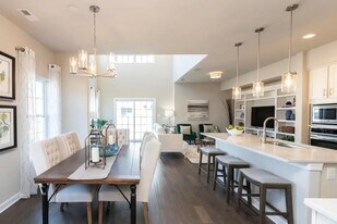 411 House of Burgesses Way in Williamsburg, VA - Building Photo