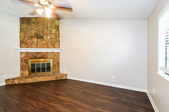 1620 Olde Spring Trail in Lithia Springs, GA - Building Photo - Building Photo