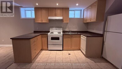 168 Highbourne Rd in Toronto, ON - Building Photo - Building Photo