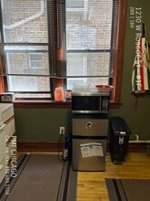 1230 W Roscoe St in Chicago, IL - Building Photo - Building Photo