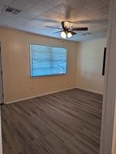 511 E Santa Clara St in New Iberia, LA - Foto de edificio - Building Photo