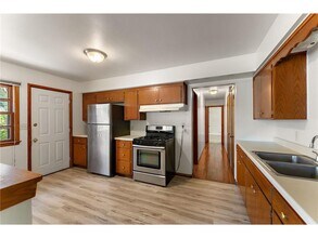 4028 Cleveland St NE in Columbia Heights, MN - Building Photo - Building Photo