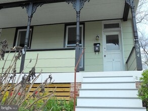 304 W Cold Spring Ln in Baltimore, MD - Building Photo - Building Photo
