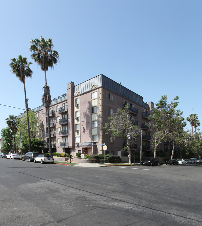 Kingsley Court in Los Angeles, CA - Building Photo - Building Photo