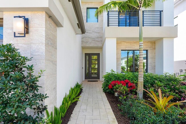 9036 Dulcetto Ct in Boca Raton, FL - Foto de edificio - Building Photo