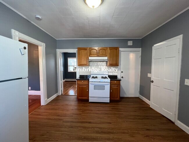 5 Bristol St, Unit 3T