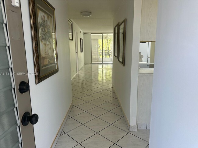 2998 NW 48th Terrace in Fort Lauderdale, FL - Foto de edificio - Building Photo