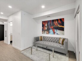 817 N 6th St in Phoenix, AZ - Building Photo