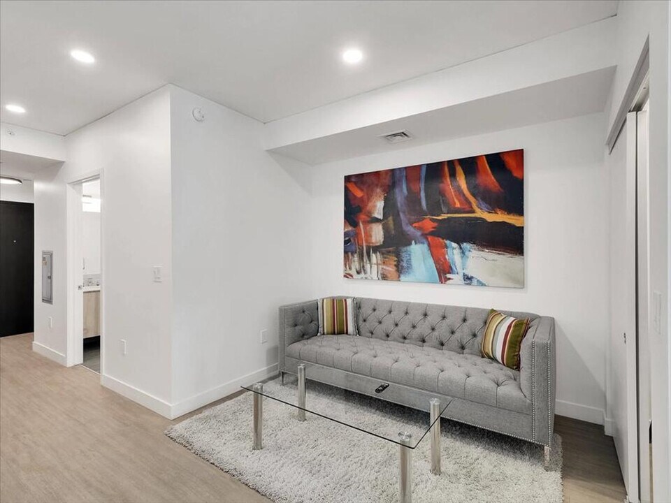 817 N 6th St in Phoenix, AZ - Building Photo