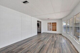 4072 74th St N in West Palm Beach, FL - Building Photo - Building Photo