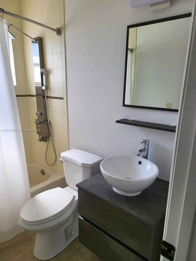 2330 SW 31st Ave in Miami, FL - Building Photo - Building Photo