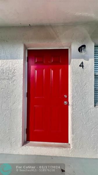 125 W 17th St, Unit 4 in West Palm Beach, FL - Foto de edificio - Building Photo