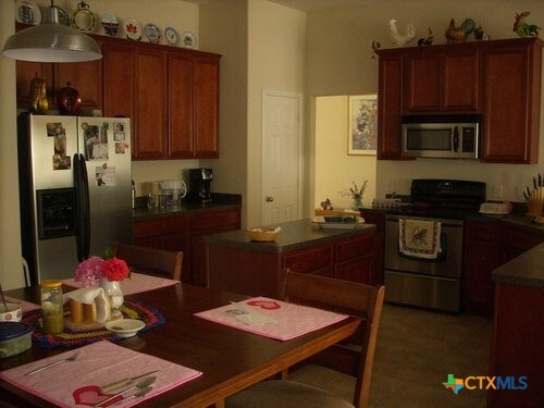 2001 Hearthstone Dr in San Marcos, TX - Building Photo - Building Photo